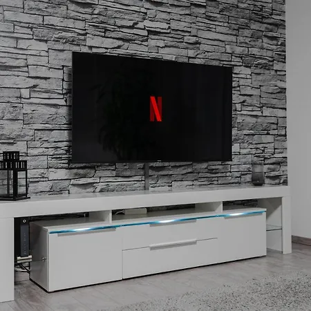 Modern - Ruhige Lage - Zentrumsnah - 2 *